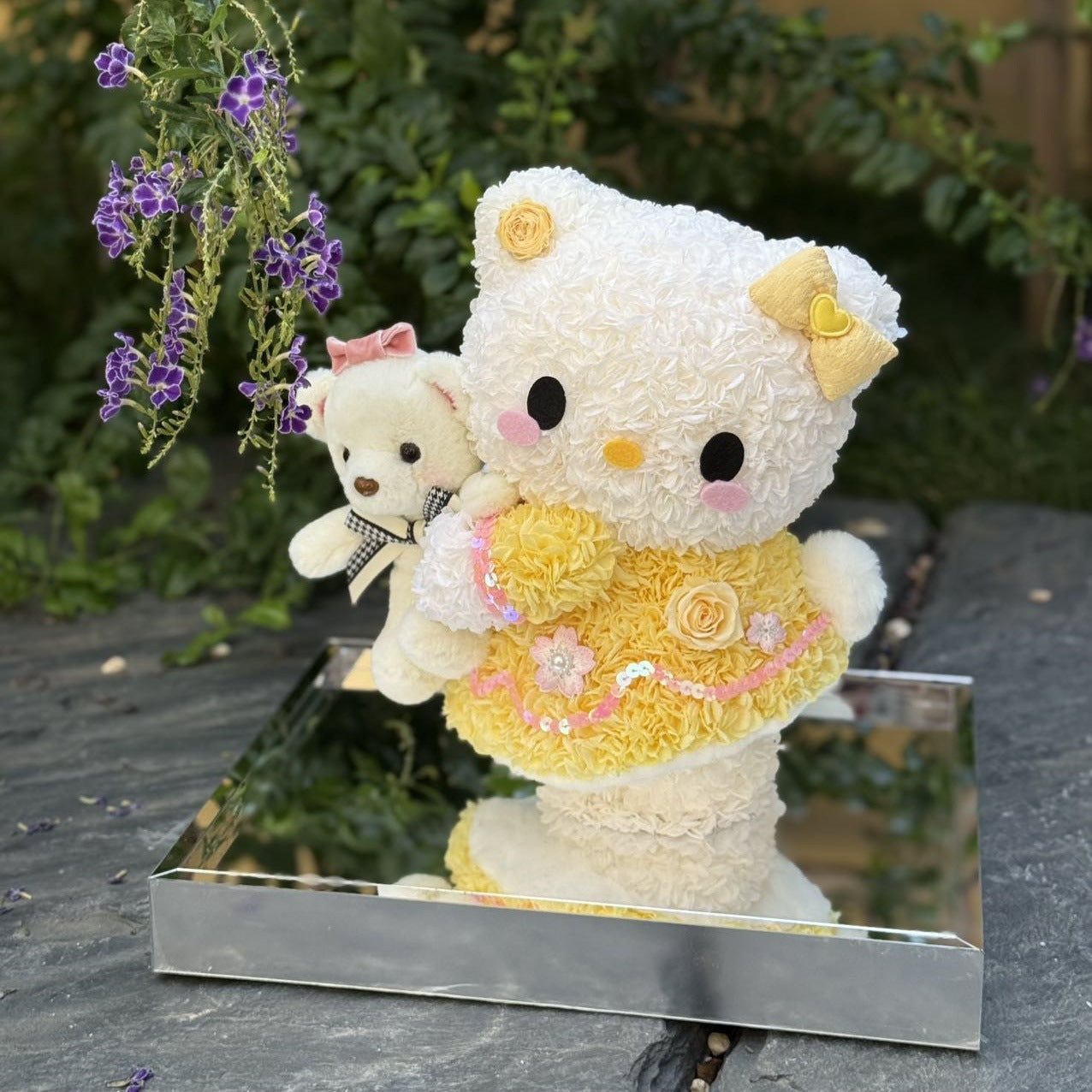 Hello Kitty VI